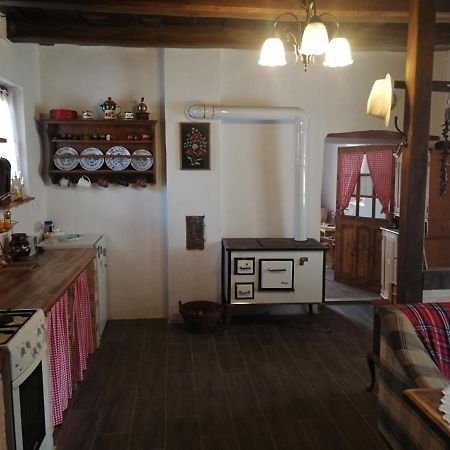 Traditionelles Bauernhaus Flieder Zalaszentgrót Eksteriør bilde
